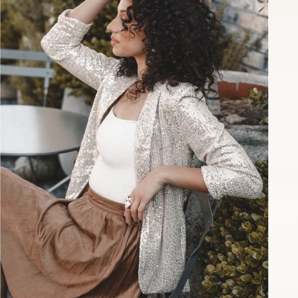 NEW silver sequin relaxed fit blazer - Picture 1 of 7